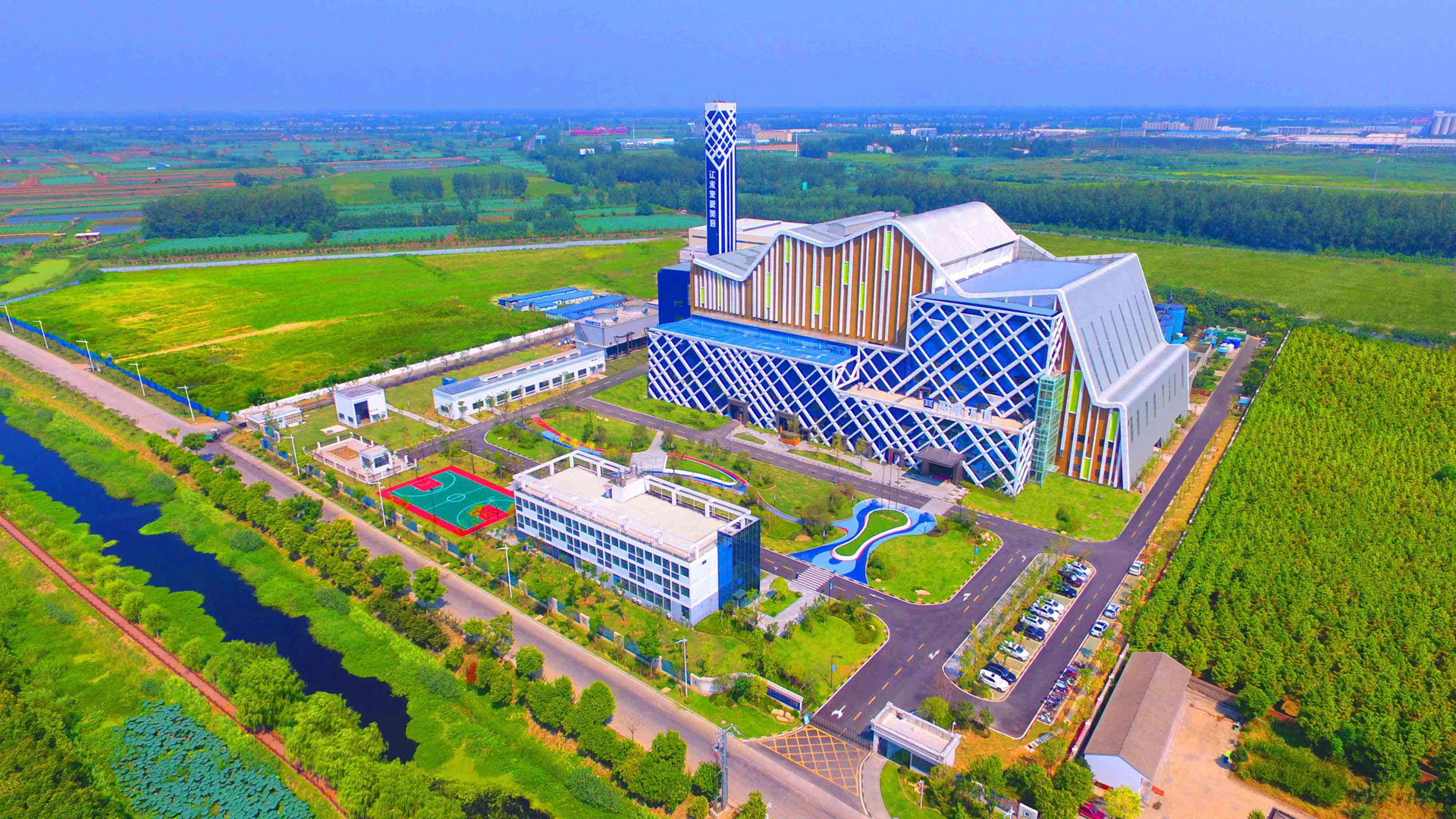 湖北省仙桃市生涯垃圾点火发电项目正式运行